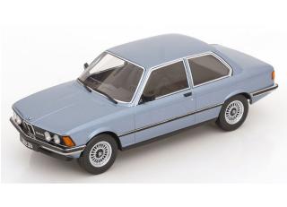 BMW 313i E21 1978 hellblaumetallic KK-Scale 1:18 Metallmodell (Türen, Motorhaube... nicht zu öffnen!)