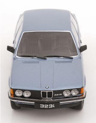 BMW 313i E21 1978 hellblaumetallic KK-Scale 1:18 Metallmodell (Türen, Motorhaube... nicht zu öffnen!)