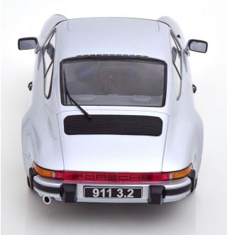 Porsche 911 3.2 Coupe 1988 (250.000 Porsche 911) silbergrau 1:18   KK-Scale 1:18 Metallmodell (Türen, Motorhaube... nicht zu öffnen!)