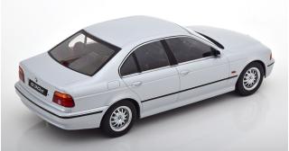 BMW 530d E39 Limousine 1995 silber   KK-Scale 1:18 Metallmodell (Türen, Motorhaube... nicht zu öffnen!)