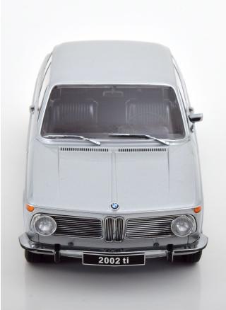 BMW 2002 ti 1.Serie 1971 silber KK-Scale 1:18 Metallmodell (Türen, Motorhaube... nicht zu öffnen!)