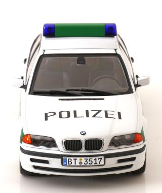 BMW 3er E46 Limousine Polizei  Bayreuth 1999 weiß/grün KK-Scale 1:18 Metallmodell (Türen, Motorhaube... nicht zu öffnen!)
