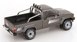 Toyota Truck Xtra Cab 4x4 (Hilux) 1985 graumetallic KK-Scale 1:18 Metallmodell (Türen, Motorhaube... nicht zu öffnen!)