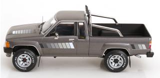 Toyota Truck Xtra Cab 4x4 (Hilux) 1985 graumetallic KK-Scale 1:18 Metallmodell (Türen, Motorhaube... nicht zu öffnen!)