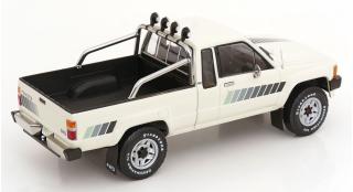 Toyota Truck Xtra Cab 4x4 (Hilux) weiß KK-Scale 1:18 Metallmodell (Türen, Motorhaube... nicht zu öffnen!)