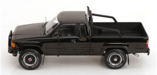 Toyota Truck Xtra Cab 4x4 (Hilux) Zurück in die Zukunft II schwarz KK-Scale 1:18 Metallmodell (Türen, Motorhaube... nicht zu öffnen!)