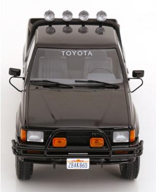 Toyota Truck Xtra Cab 4x4 (Hilux) Zurück in die Zukunft II schwarz KK-Scale 1:18 Metallmodell (Türen, Motorhaube... nicht zu öffnen!)