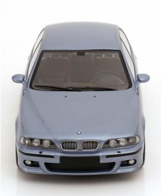 BMW M5 E39 1998 silverstone-blaumetallic KK-Scale 1:18 Metallmodell (Türen, Motorhaube... nicht zu öffnen!)