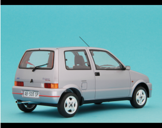 Fiat Cinquecento Sporting 1994 - Colore  : Grigio Met. / Metallisches Grau Laudoracing 1:18 Resinemodell (Türen, Motorhaube... nicht zu öffnen!)