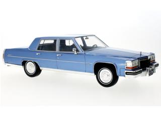 Cadillac Fleetwood Brougham, metallic-hellblau, 1982 MCG 1:18 Metallmodell, Türen und Hauben nicht zu öffnen