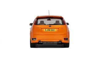 Ford Focus MK2 ST 2.5  Electric orange 2006 - Rechtslenker (999 pcs) OttO mobile 1:18 Resinemodell (Türen, Motorhaube... nicht zu öffnen!)