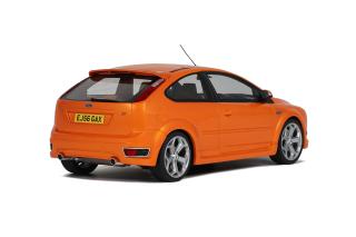 Ford Focus MK2 ST 2.5  Electric orange 2006 - Rechtslenker (999 pcs) OttO mobile 1:18 Resinemodell (Türen, Motorhaube... nicht zu öffnen!)