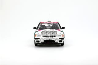 SUBARU LEGACY RS GR.A C. MCRAE SWEDISH RALLY 1992 OttO mobile 1:18 Resinemodell (Türen, Motorhaube... nicht zu öffnen!)