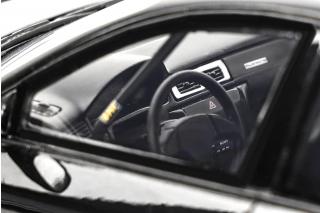 Audi RS 6 Clubsport MTM Black 2004 OttO mobile 1:18 Resinemodell (Türen, Motorhaube... nicht zu öffnen!)