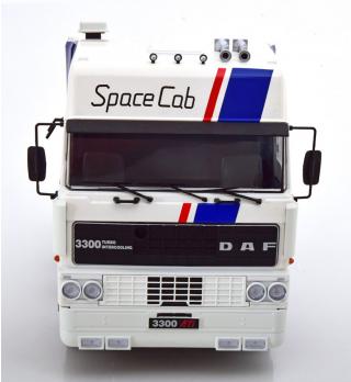 DAF 3300 Space Cab 1982 weiß/blau/rot  Limited Edition 700 pcs. Road Kings 1:18 funktionstüchtige Lenkung + zu öffenden Türen
