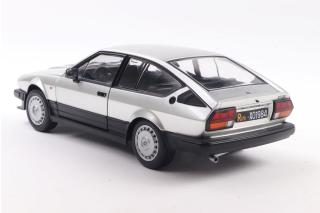 Alfa Romeo GTV6 1984 Silver S1802307 Solido 1:18 Metallmodell