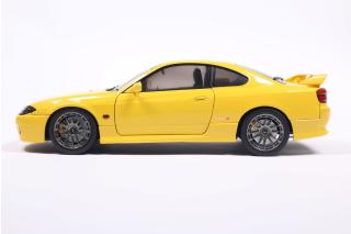 Nissan Silvia S15 gelb S1812206 Solido 1:18 Metallmodell