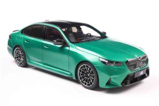 BMW M5 M 2025 Isle of Man Green S1814701 Solido 1:18 Metallmodell