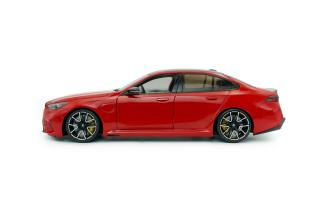 BMW M5 – FIRE RED – 2025 S1814702 Solido 1:18 Metallmodell