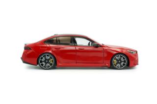 BMW M5 – FIRE RED – 2025 S1814702 Solido 1:18 Metallmodell