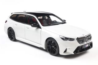 BMW M5 (G99) TOURING alpinweiß S1814802 Solido 1:18 Metallmodell