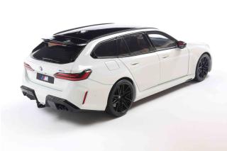 BMW M5 (G99) TOURING alpinweiß S1814802 Solido 1:18 Metallmodell