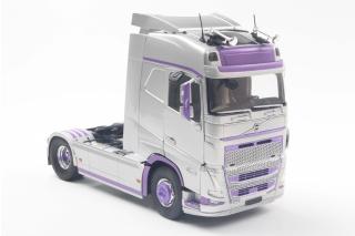 Volvo FH Globetrotter XL silb./lila Solido 1:18 Metallmodell
