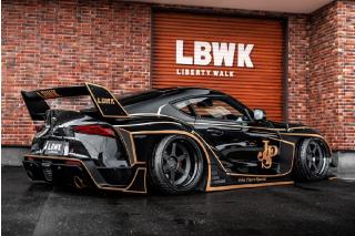 TOYOTA GR SUPRA LIBERTY WALK BODY KIT BLACK AND GOLD TRIBUTE 2025 S1815504  Solido 1:18 Metallmodell