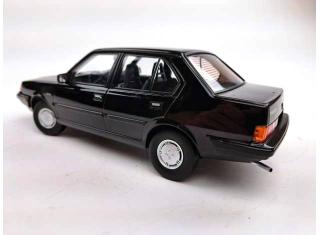 Volvo 360 1987  black metallic with grey interior Triple9 1:18 (Türen, Motorhaube... nicht zu öffnen!)