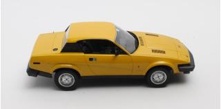 Triumph TR7 Coupe (1979-1982) - yellow Cult Scale Models 1:18 Resinemodell (Türen, Motorhaube... nicht zu öffnen!)