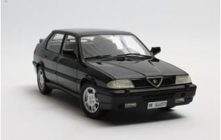 Alfa Romeo 33 S QV Permanent 4 black 1991 Limited edition 144 pcs Cult Scale Models 1:18 Resinemodell (Türen, Motorhaube... nicht zu öffnen!)