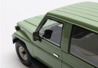Toyota Landcruiser BJ70 green `84-`89 Cult Scale Models 1:18 Resinemodell (Türen, Motorhaube... nicht zu öffnen!)