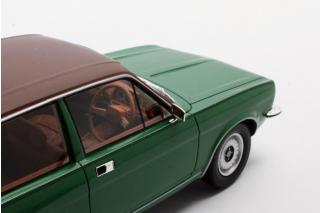 Morris Marina Saloon green 76-78 Cult Scale Models 1:18 Resinemodell (Türen, Motorhaube... nicht zu öffnen!)