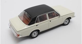 Morris Marina Saloon white 76-78 Cult Scale Models 1:18 Resinemodell (Türen, Motorhaube... nicht zu öffnen!)