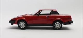 Triumph TR7 Coupe (1979-1982) - red Cult Scale Models 1:18 Resinemodell (Türen, Motorhaube... nicht zu öffnen!)
