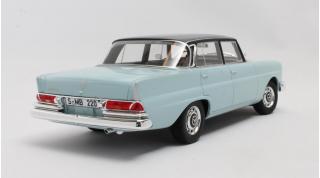 Mercedes-Benz 220SE W111 (1959-1967) - light blue / darkblue Cult Scale Models 1:18 Resinemodell (Türen, Motorhaube... nicht zu öffnen!)