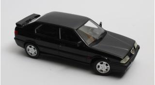Alfa Romeo 33 S QV Permanent 4 black 1991 Limited edition 144 pcs Cult Scale Models 1:18 Resinemodell (Türen, Motorhaube... nicht zu öffnen!)