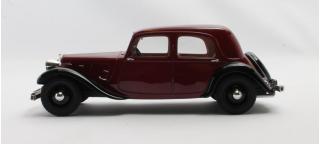 Citroen Traction Avant 7CV red / black 1934 Cult Scale Models 1:18 Resinemodell (Türen, Motorhaube... nicht zu öffnen!)