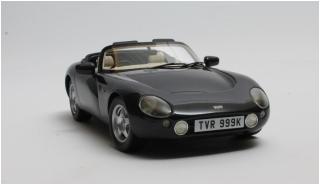 TVR Griffith - purple met. Cult Scale Models 1:18 Resinemodell (Türen, Motorhaube... nicht zu öffnen!)