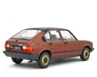 Alfa Romeo Alfasud 1.2 4 Porte 1980 Valentino BRONZO VALENTINO Laudoracing 1:18 Resinemodell (Türen, Motorhaube... nicht zu öffnen!)