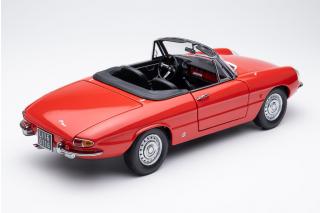 Alfa Romeo 1600 Duetto Spider 1966 - red Touring Modelcars 1:18 Metallmodell 2 Türen, Motorhaube und Kofferraum zu öffnen!