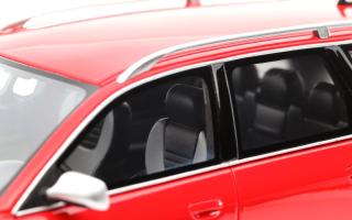 Audi RS 4 B5 2000 Misano Red Innenraum schwarz/weiß  OttO mobile 1:18 Resinemodell (Türen, Motorhaube... nicht zu öffnen!)