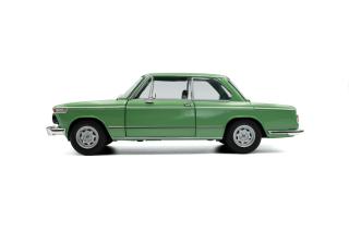 BMW 1602 1971 Taiga grün S1808604 Solido 1:18 Metallmodell