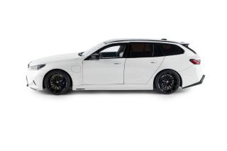 BMW M5 (G99) TOURING alpinweiß S1814802 Solido 1:18 Metallmodell