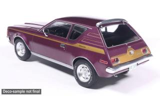 AMC Gremlin, lila/gold, 1970 MCG 1:18 Metallmodell, Türen und Hauben nicht zu öffnen