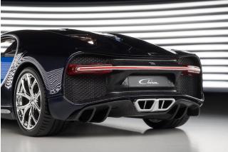 Bugatti Chiron 2016 blau/dunkelblau Burago 1:18