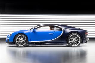 Bugatti Chiron 2016 blau/dunkelblau Burago 1:18