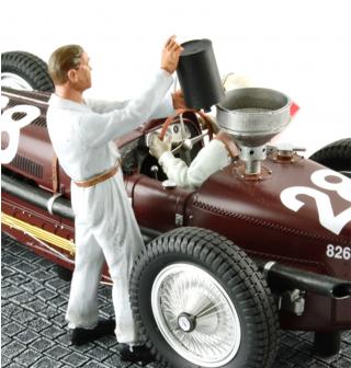 LUCIEN, Kraftstoffeinfüller im weissen Anzug Le Mans Miniatures 1:18