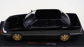 Subaru Legacy RS, schwarz, 1991 IXO 1:18 Metallmodell (Türen/Hauben nicht zu öffnen!)
