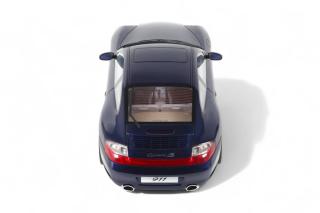 PORSCHE 911 [996.2] CARRERA 4S DARK BLUE 2002 GT Spirit 1:18 Resinemodell (Türen, Motorhaube... nicht zu öffnen!)